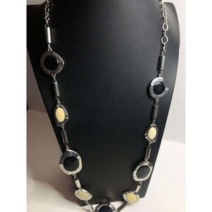 2074 CHICO'S silver tone black & Ivory station necklace 38-42"